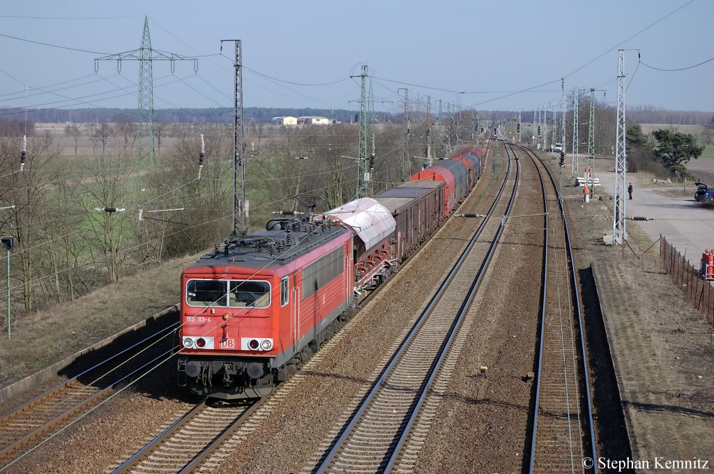 155 113-4 mit gemischten Gterzug in Saarmund. 29.03.2011