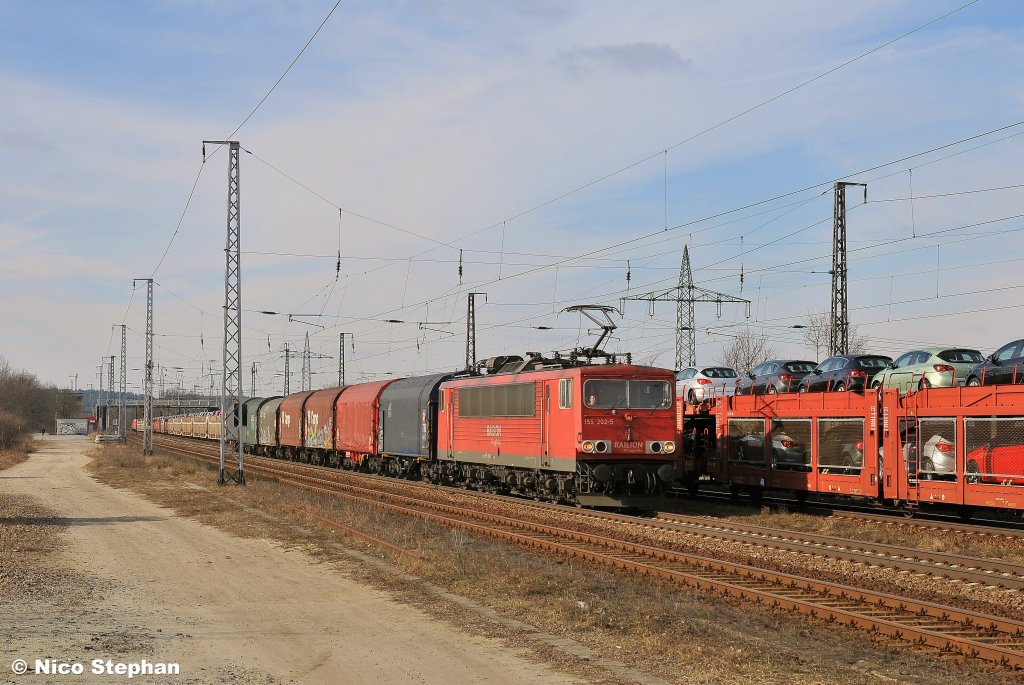 155 202-5 war mit einem leeren Stahlzug nach Ziltendorf unterwegs,als sie durch Saarmund rollte (20.02.11)