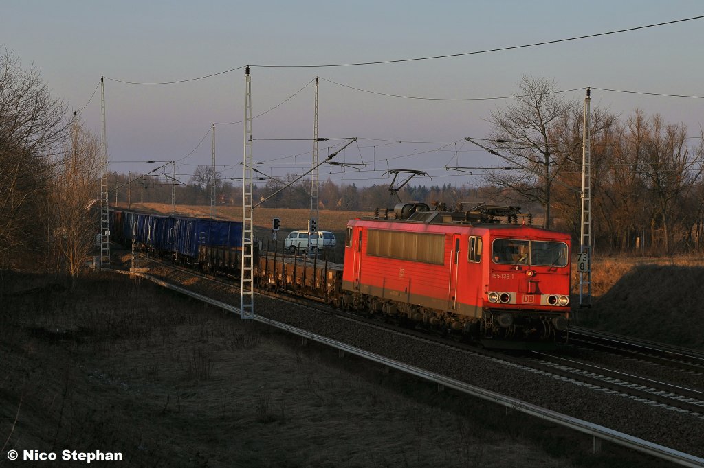 Der letzte gesichtete Zug durfte 155 138-1 mit dem FzT 53118 (Hennigsdorf - Seddin) sein,hier am B 72 bei Priort (02.03.11)