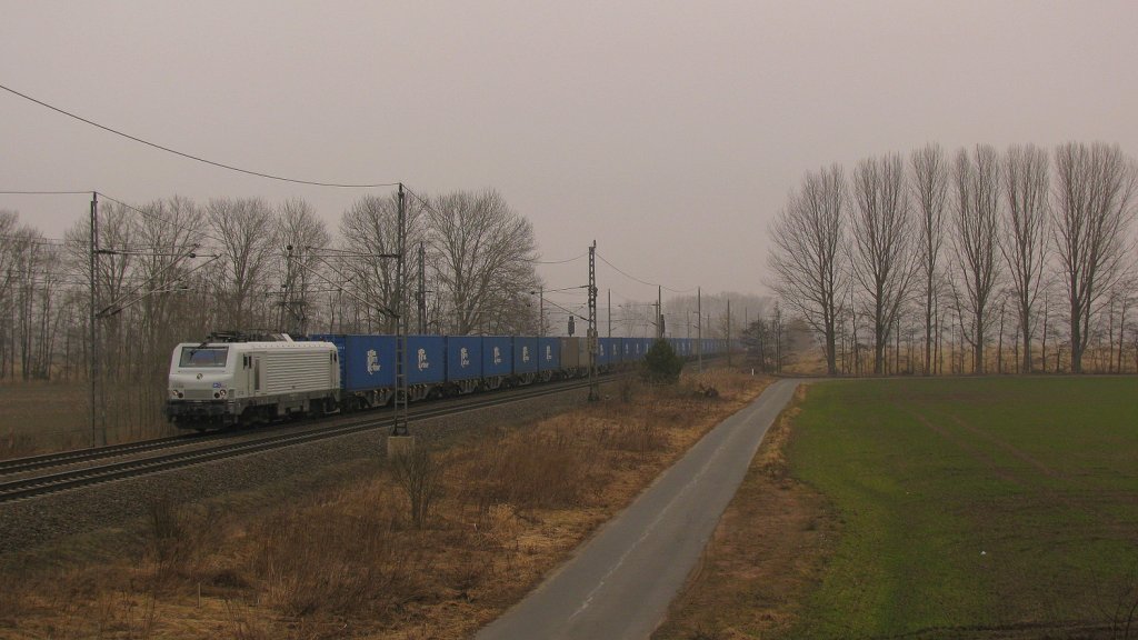 Kurz vor dem Dampfsonderzug kam noch gegen 10:17 ein ITL - Fretchen mit dem 40424 (Blaue Wand) von XPM nach Forbach. 05.03.2011