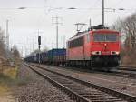 BR 115/172116/mit-einem-gemischten-gterzug-durchfhrt-155 Mit einem gemischten Gterzug durchfhrt 155 146-4  am 17. Dezember 2011 Diedersdorf. 