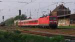Die Nrnberger 143 806-6 fhrt hier mit dem kurzen und sehr schwach besetzten RE nach Zwickau durch Zossen – Gre ! 29.04.2011