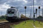 BR 182/136935/es-64-u2---101-182 ES 64 U2 - 101 (182 601-5) Hupac im Dienst fr Raildox/SETG mit leeren Holzzug in Rathenow in Richtung Wustermark unterwegs. 03.05.2011