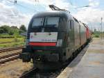 Bahnhof Berlin Lichtenberg,  am 19. Juli 2012 stehen  ES 64 U2-036 (NVR Nummer 9180 6182 536-3-D-Dispo) sowie  234 278-0 abgestellt im Bereich des Gleis 17.