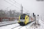 ES 64 U2 - 011 (182 511-6) MRCE Dispolok GmbH fr ODEG - Ostdeutsche Eisenbahn GmbH mit dem RE4 (RE 37310) von Ludwigsfelde nach Rathenow, bei der Einfahrt in Rathenow. 09.12.2012
