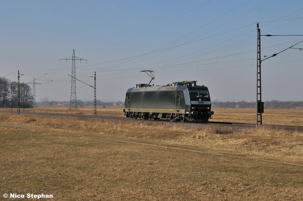 185 551-9 von MRCE war als einzelnes Triebfahrzeug unterwegs,Ahrensdorf (26.02.11)