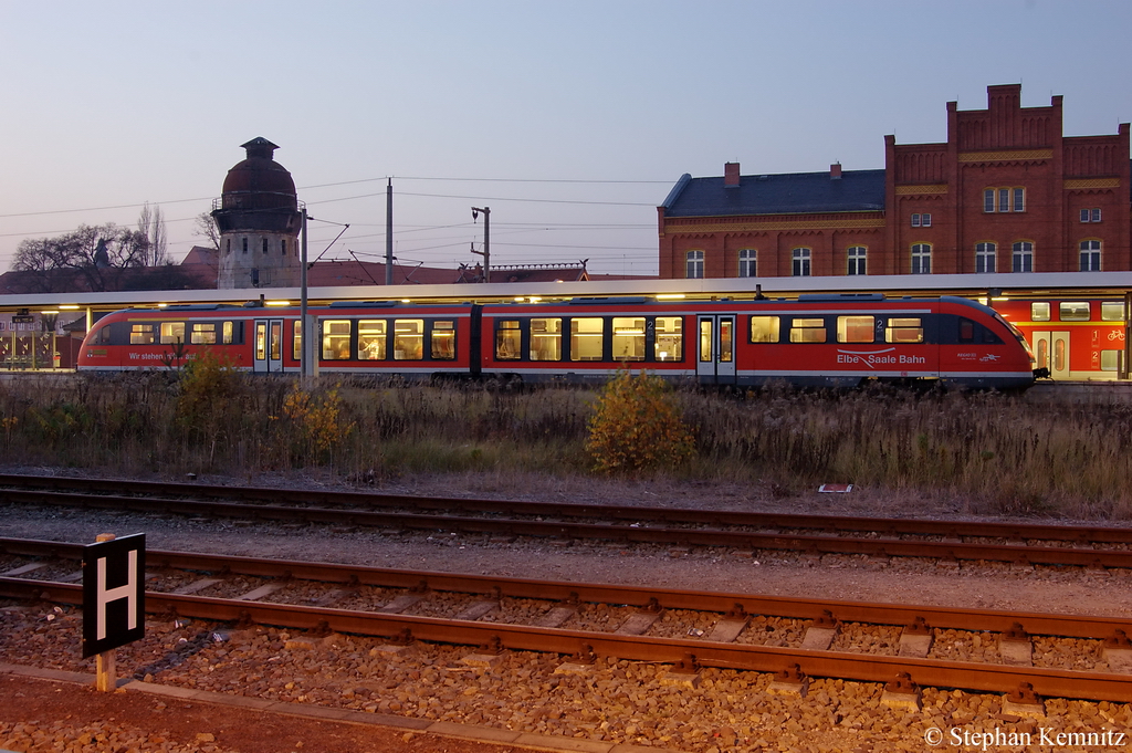 642 195/695 als RB13 (RB 17966) von Rathenow nach Stendal in Rathenow. 07.11.2011