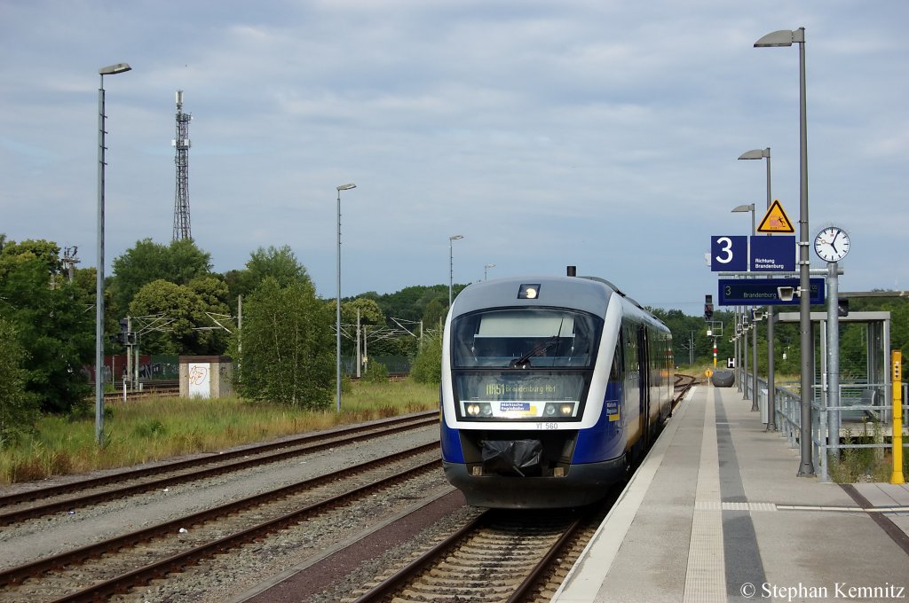 VT 560 der Mrkischen Regiobahn als MR51 (MR 68937) nach Brandenburg Hbf in Rathenow. 20.06.2011